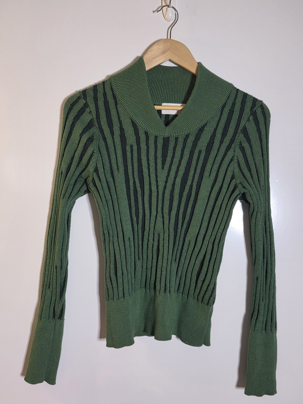Thinking Mu Gery Olive Green Ribbed Long-Sleeve Sweater Small Excellent cond.